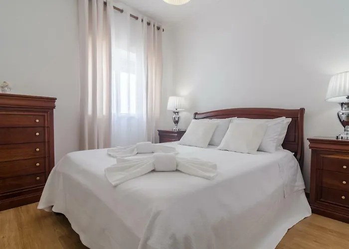 Oldtown 330ft Parking Ac Wifi Albufeira